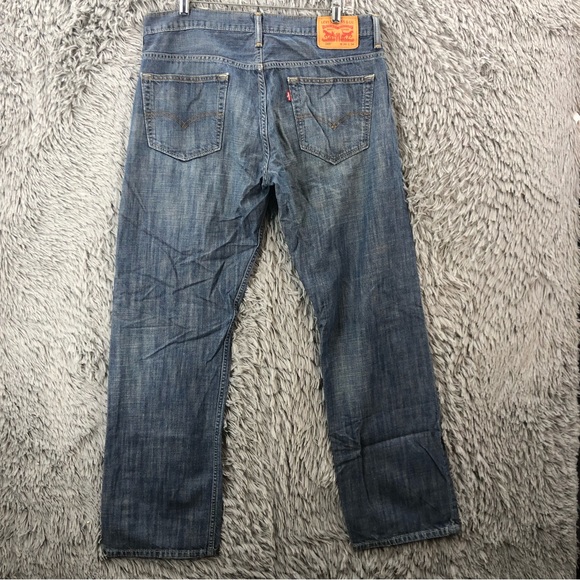 Levi’s Jeans Mens Size 34 Bootcut Whiskered Denim - Picture 1 of 14